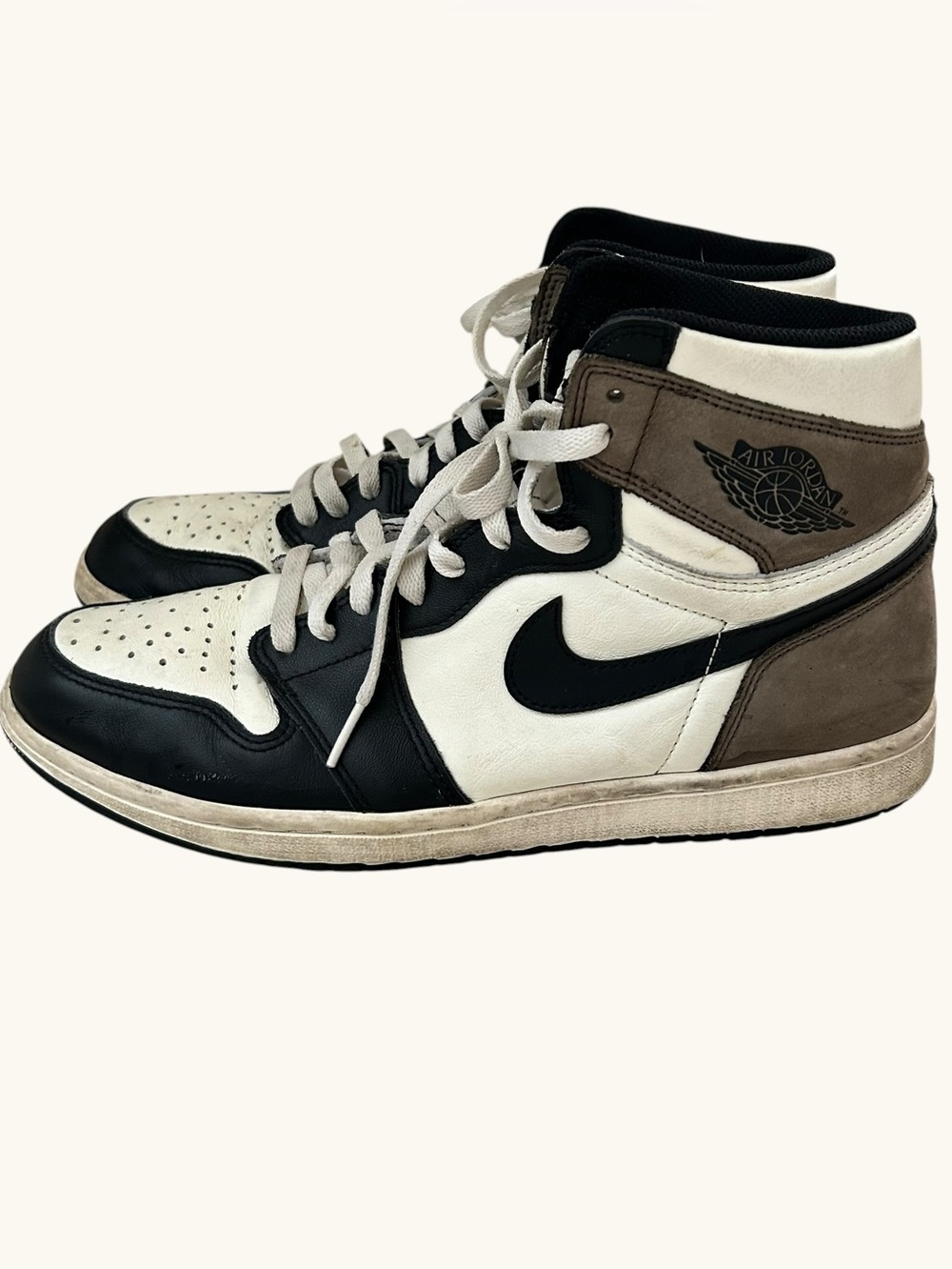 Nike Air Jordan 1 Retro High OG Dark Mocha Black White Men’s Size 11 Sneakers